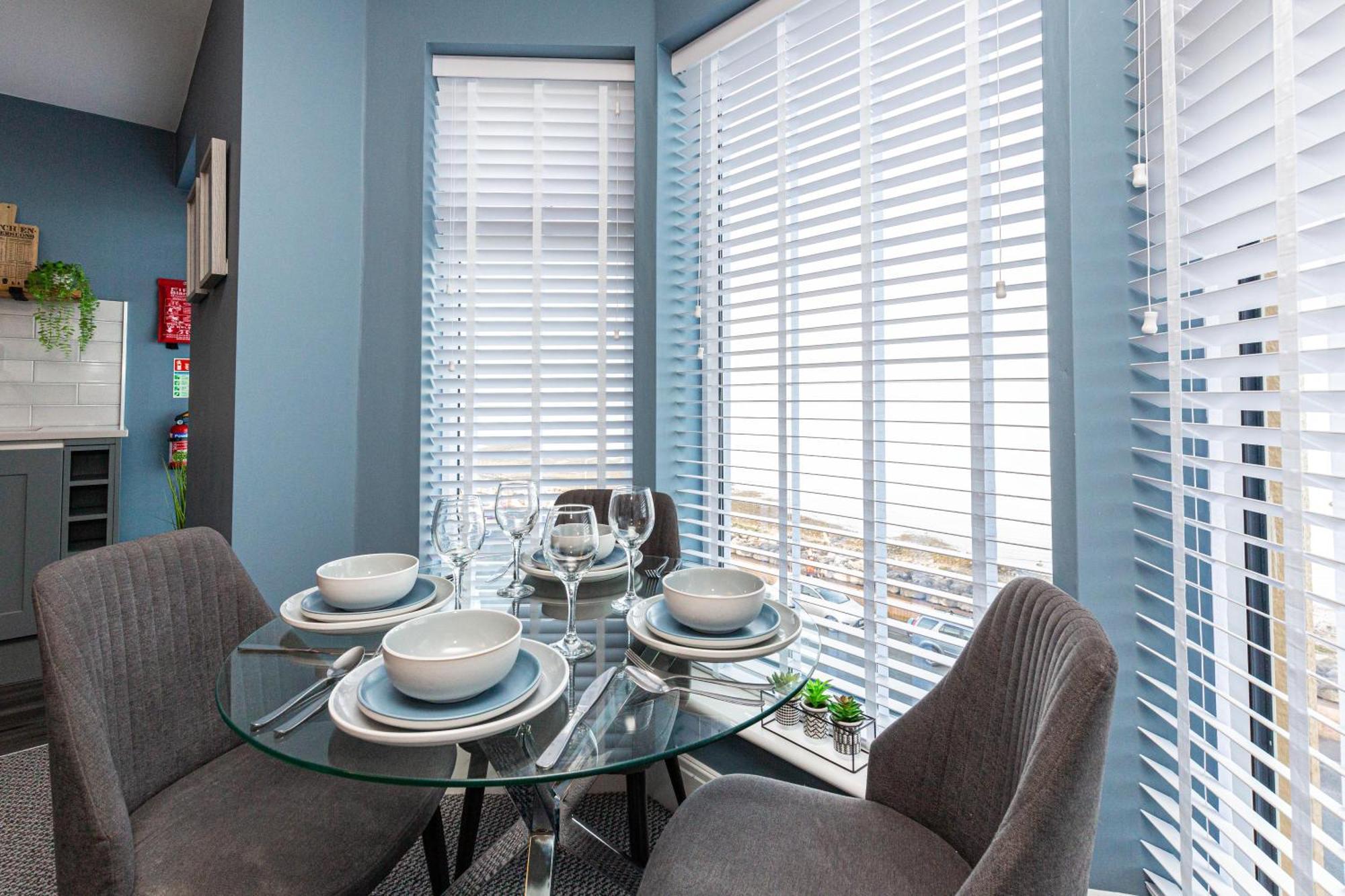 Seafront Apartment - Sleeps 6 - Gateway To The Lake District - Brand New Morecambe Zewnętrze zdjęcie