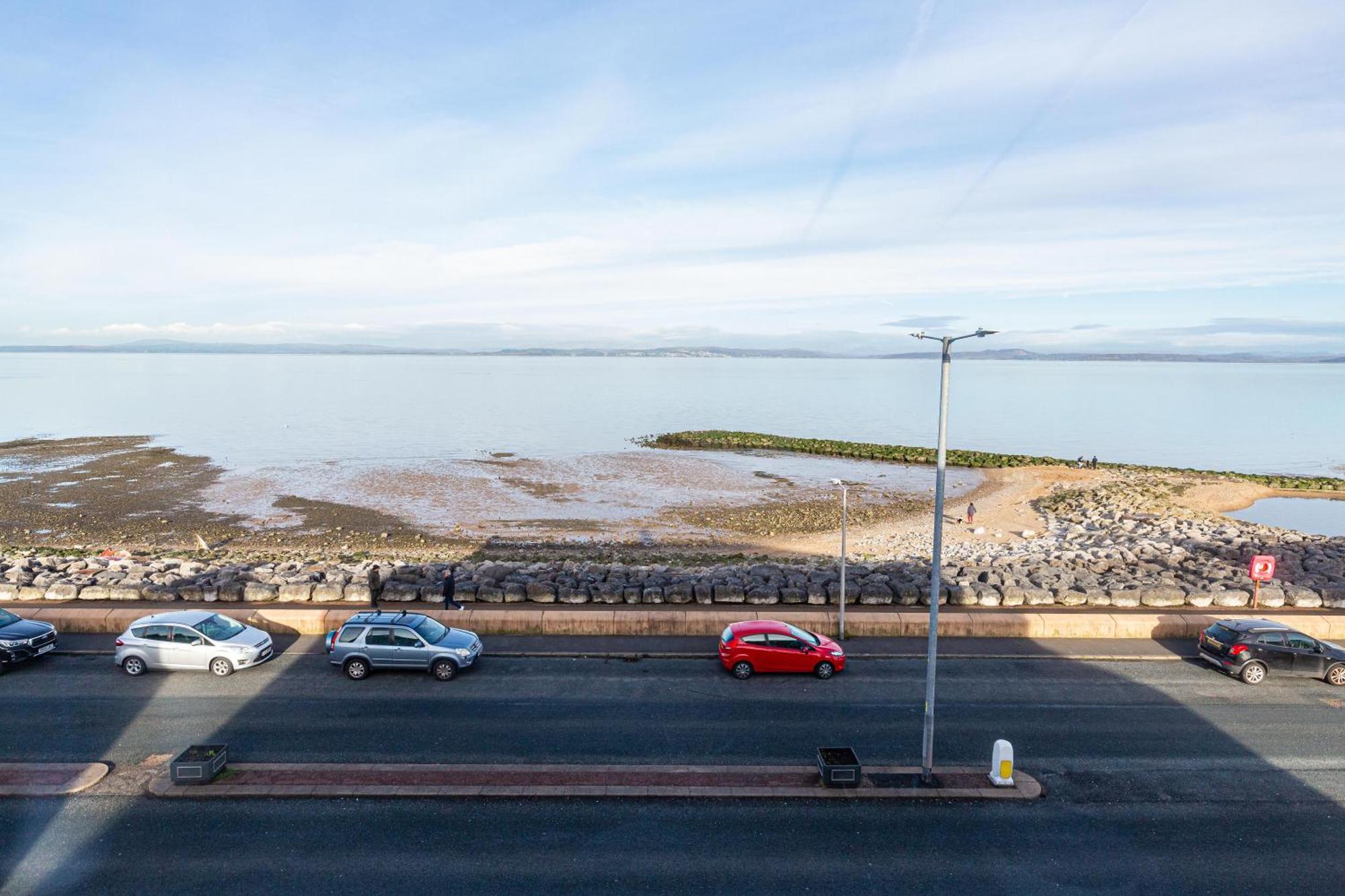 Seafront Apartment - Sleeps 6 - Gateway To The Lake District - Brand New Morecambe Zewnętrze zdjęcie